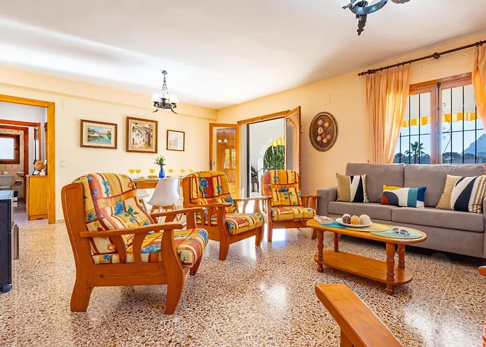 Tere - Plusholidays Villa