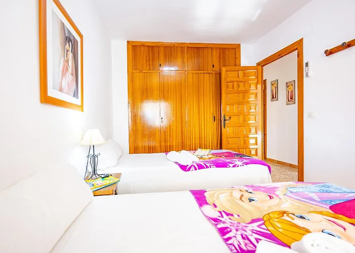 Tere - Plusholidays Villa Calp
