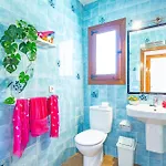 Tere - Plusholidays Vila Calpe