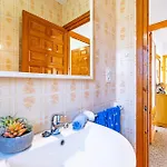 Tere - Plusholidays Vila Calpe