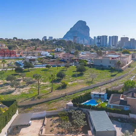 Tere - Plusholidays Calpe