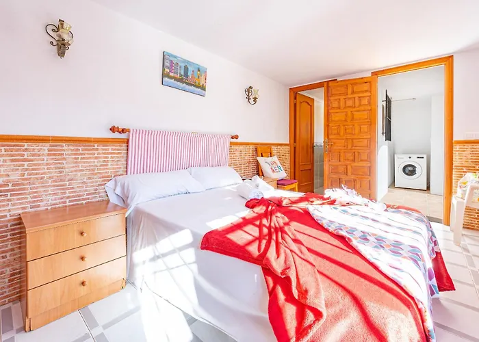 Tere - Plusholidays Villa