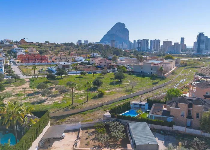 Tere - Plusholidays Calpe